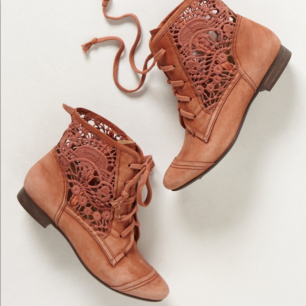 Anthropologie Latigo Irene Lace Booties